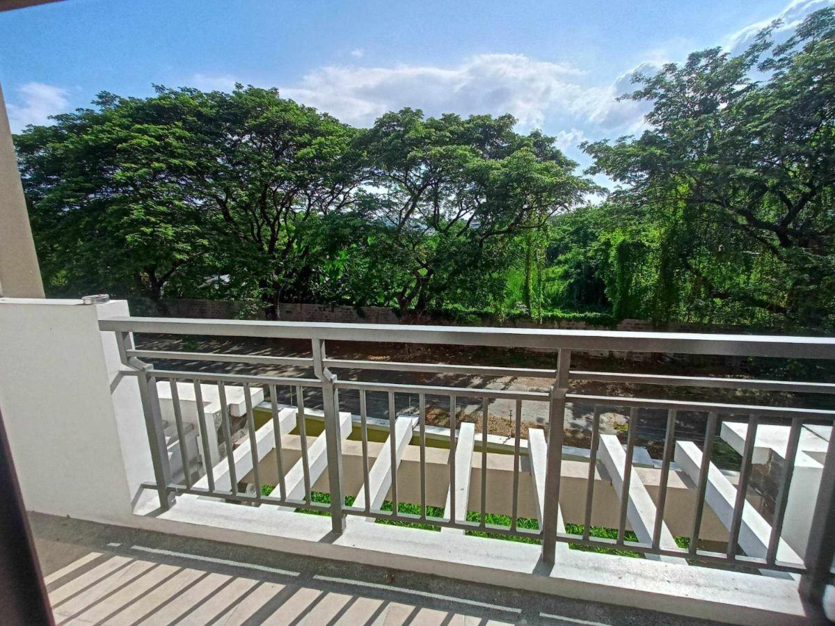 Aparthotel Acacia Estates Taguig Manila Exteriér fotografie